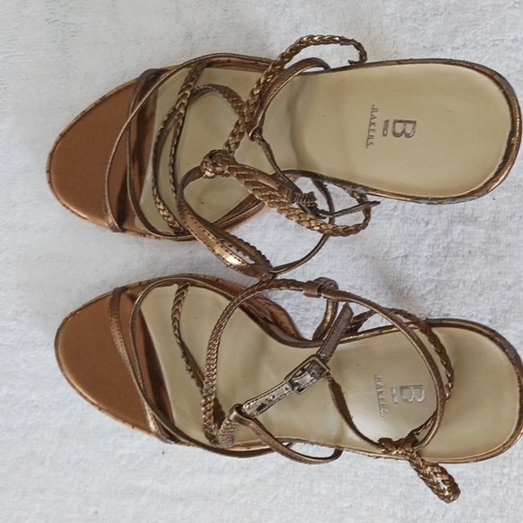 BAKERS Brown Metalic Strap Heels.Size 10. - Picture 9 of 12